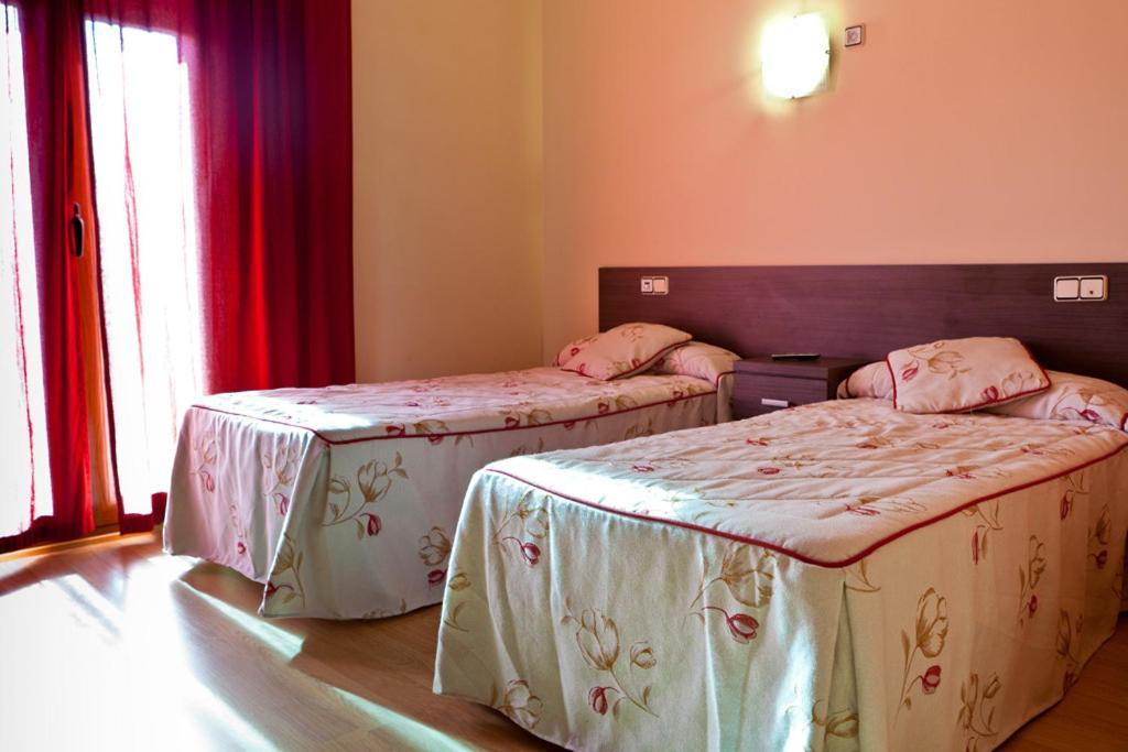 Hotel Casa Marzo การีเญนา ห้อง รูปภาพ