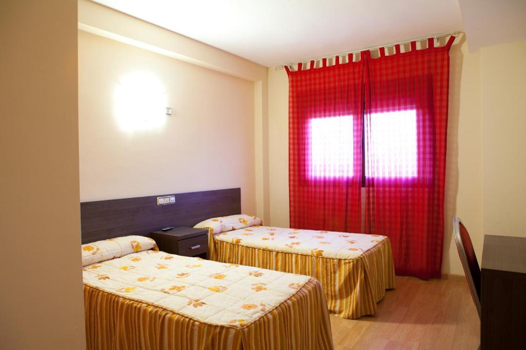 Hotel Casa Marzo การีเญนา ห้อง รูปภาพ
